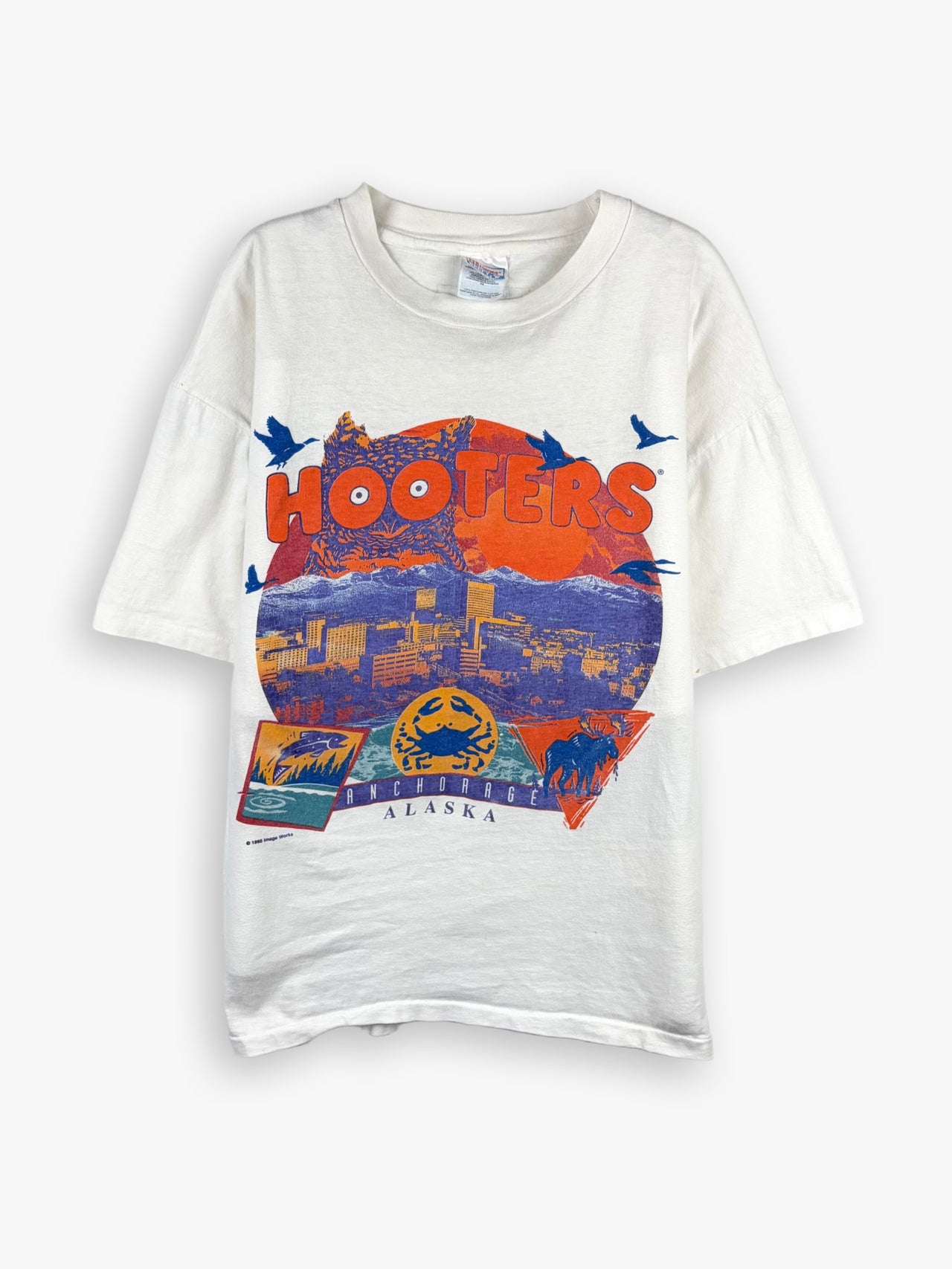 1995 Hooters Alaska T-Shirt