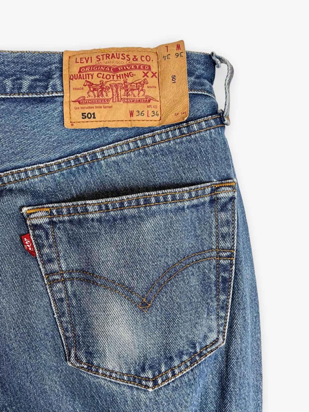 2000s Levi’s 501 Straight Leg Jeans